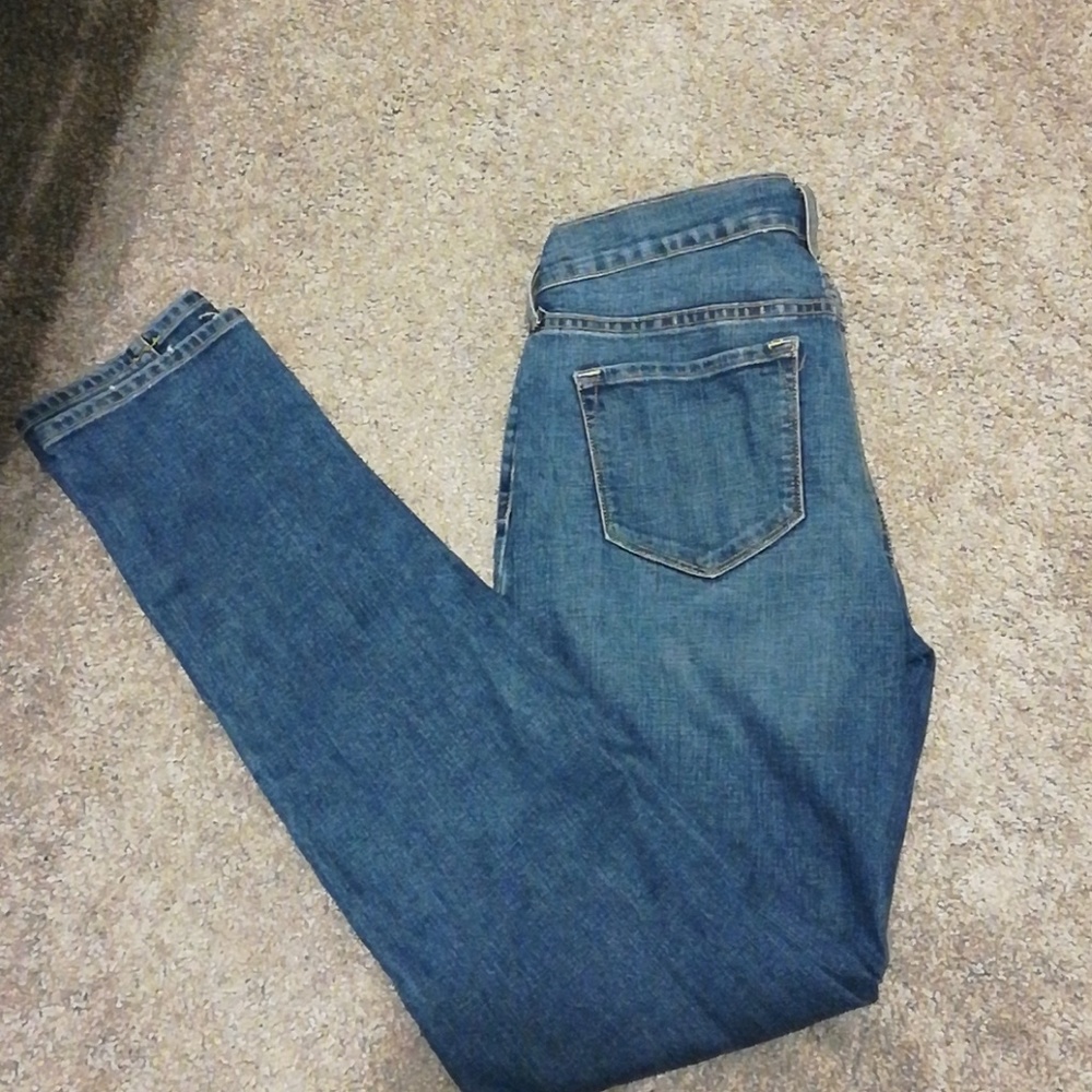 Size 8 mid-rise Original Old Navy Jeans